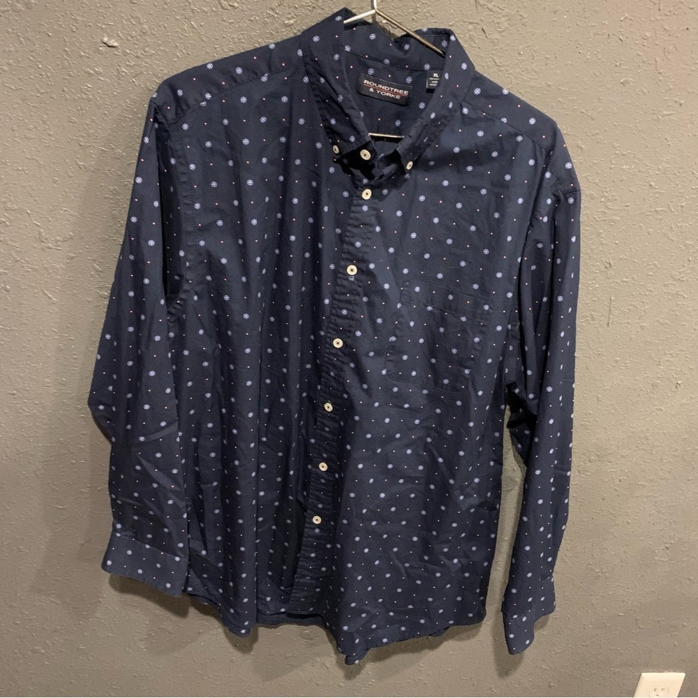 Men’s Roundtree & Yorke Dress Shirt